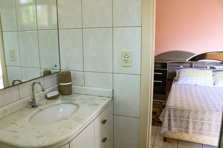 Casa com piscina, vista mar, pôr do sol.