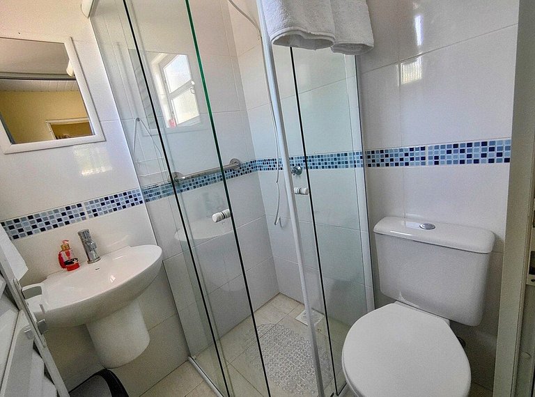 Beira mar, pôr do sol, praia particular.