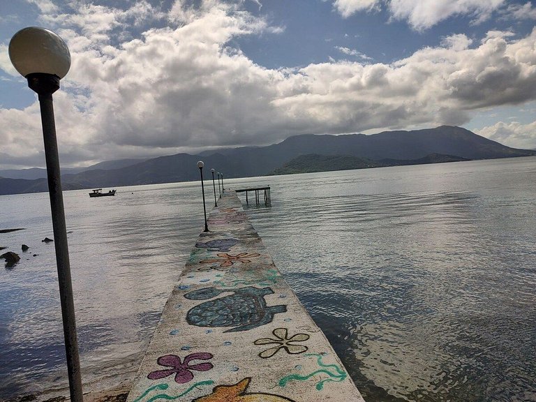Beira mar, pôr do sol, praia particular.