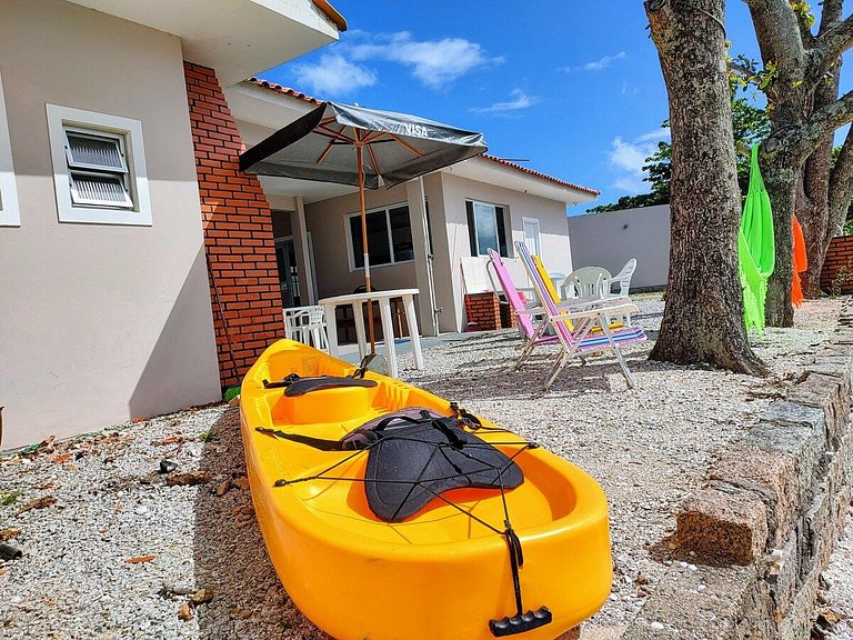 Beira mar, pôr do sol, praia particular.