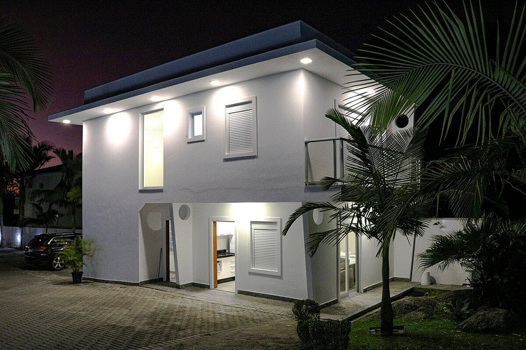 Praia, pôr do sol, sossego e exclusividade