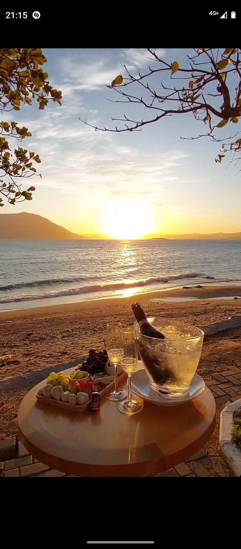 Praia, pôr do sol, sossego e exclusividade