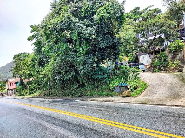 Cabana com vista mar, nascer do sol e lua cheia.