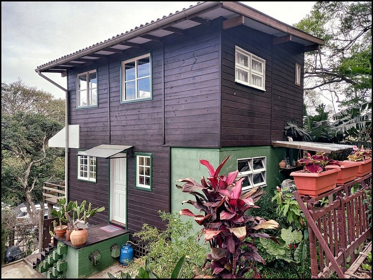 Cabana com vista mar, nascer do sol e lua cheia.