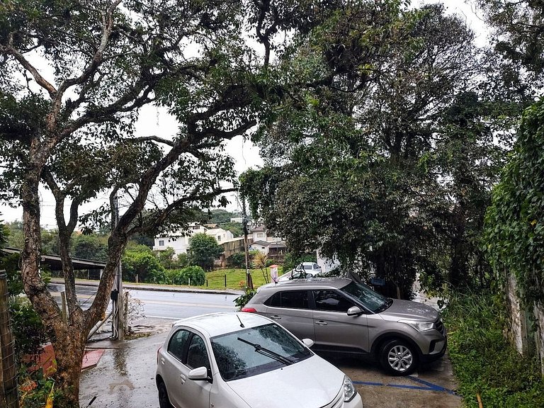Cabana com vista mar, nascer do sol e lua cheia.