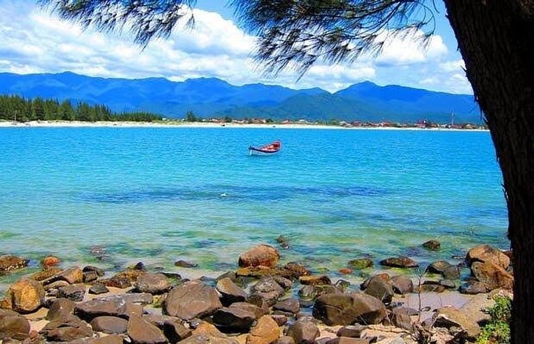 Casa Sonho: Conforto e paz pertinho do mar