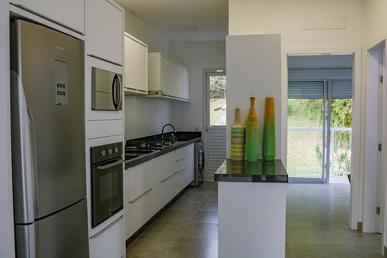 Praia, pôr do sol, sossego e exclusividade