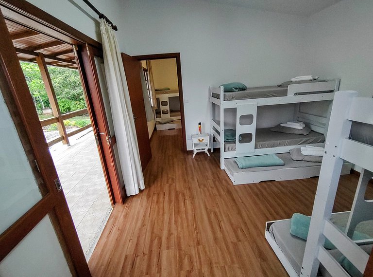 Casa super espaçosa com vista linda para o mar.