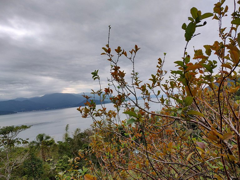 Casa super espaçosa com vista linda para o mar.