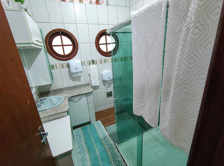 Casa super espaçosa com vista linda para o mar.