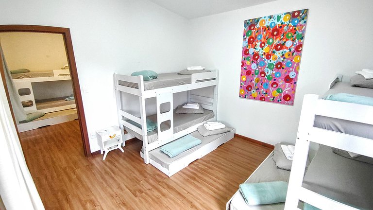 Casa super espaçosa com vista linda para o mar.