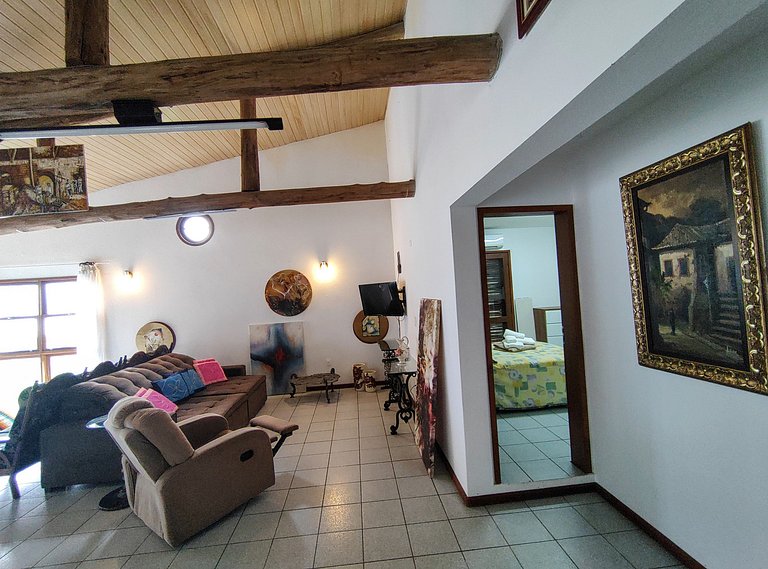 Casa super espaçosa com vista linda para o mar.