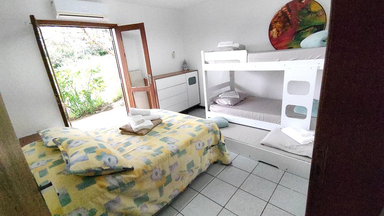 Casa super espaçosa com vista linda para o mar.