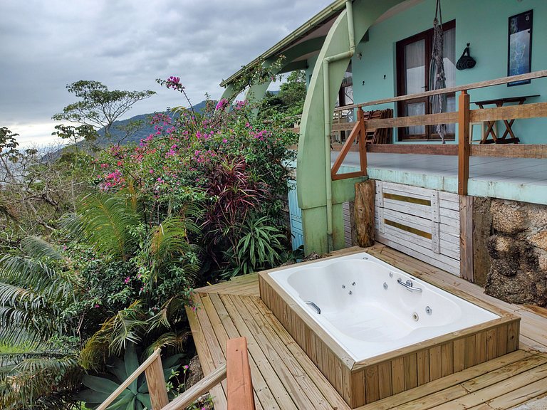 Casa super espaçosa com vista linda para o mar.