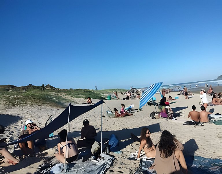 Campeche VIP: Conforto e espaço na rua da praia.
