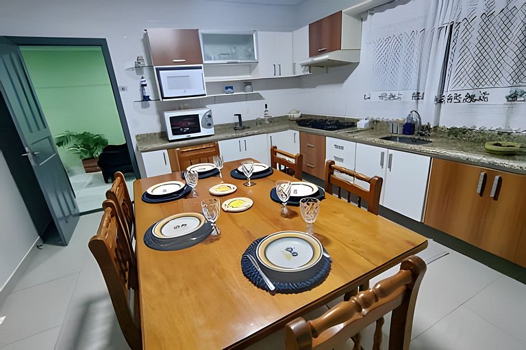 Campeche VIP: Conforto e espaço na rua da praia.