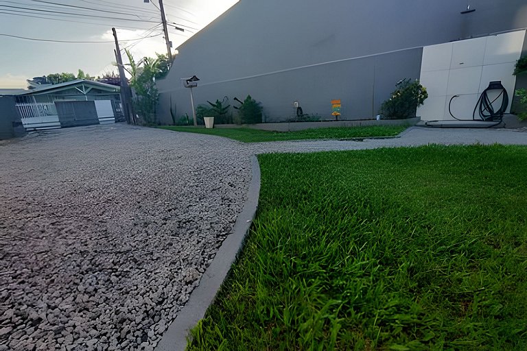 Campeche VIP: Conforto e espaço na rua da praia.