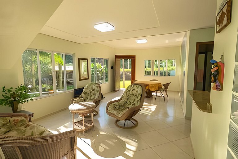 Charme, beira-mar, privacidade e exclusividade.