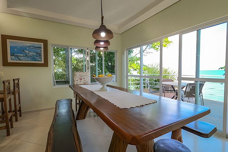 Charme, beira-mar, privacidade e exclusividade.