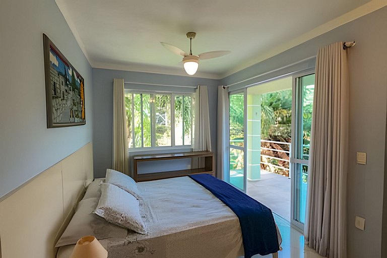 Charme, beira-mar, privacidade e exclusividade.