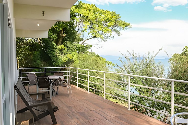 Charme, beira-mar, privacidade e exclusividade.