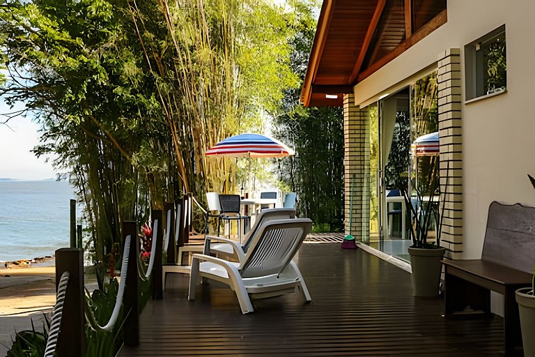 Espetáculo a beira-mar com total privacidade.