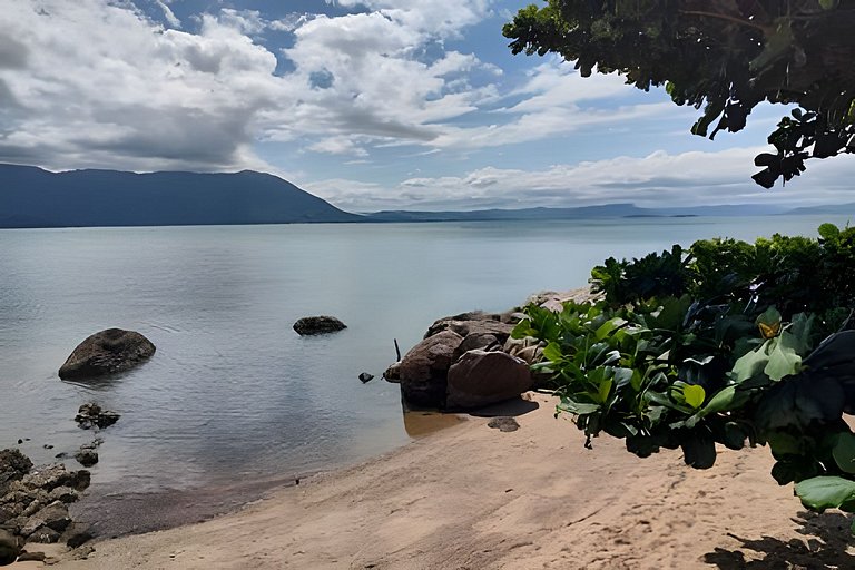 Paraíso a beira-mar com o mais lindo pôr do sol.