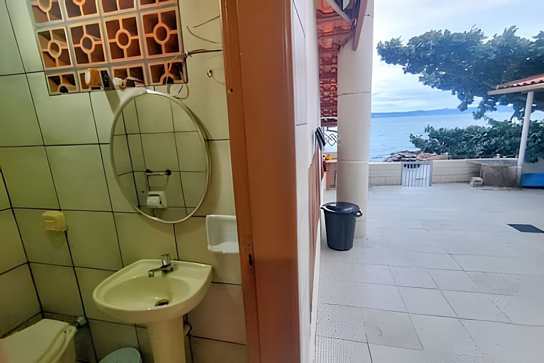 Paraíso a beira-mar com o mais lindo pôr do sol.