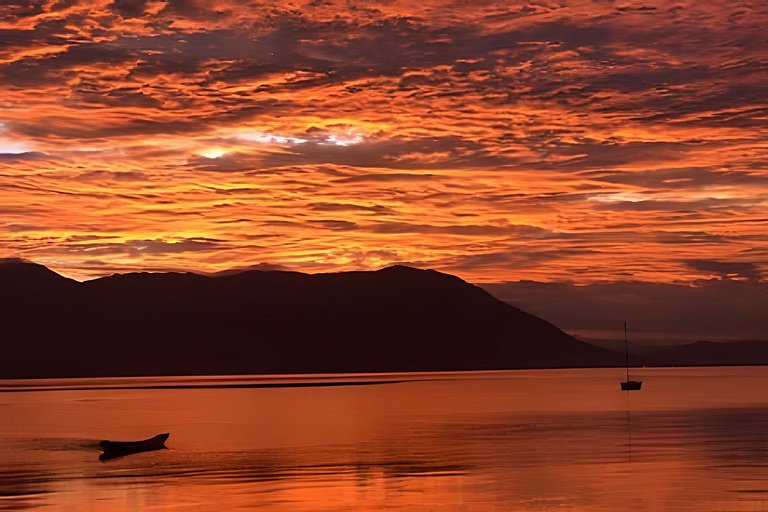 Paraíso a beira-mar com o mais lindo pôr do sol.
