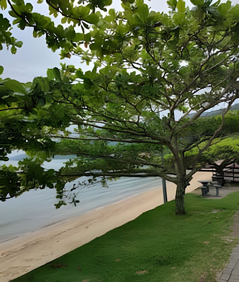 Paraíso a beira-mar com o mais lindo pôr do sol.