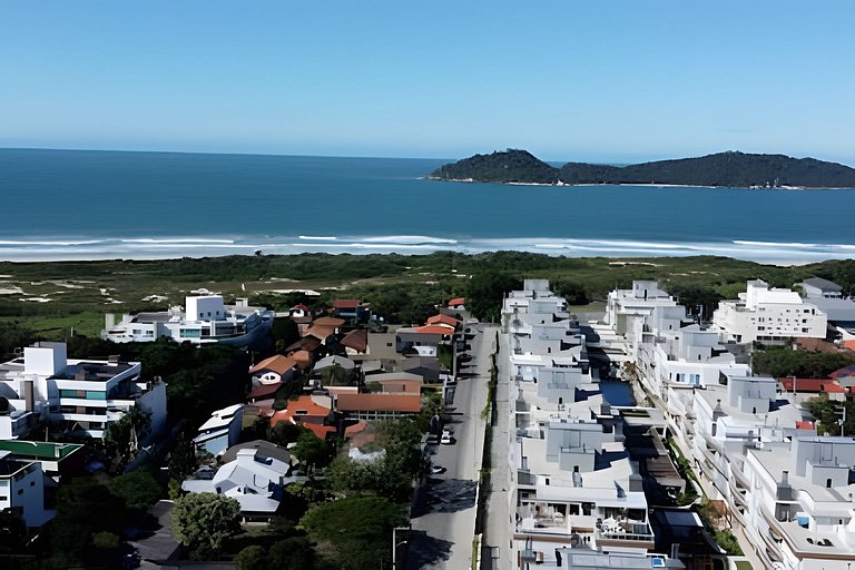 Sunclub | Luxo: Apê Novo e completo ao lado do mar