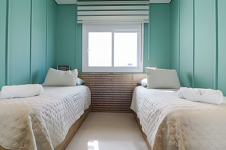 Sunclub | Luxo: Apê Novo e completo ao lado do mar