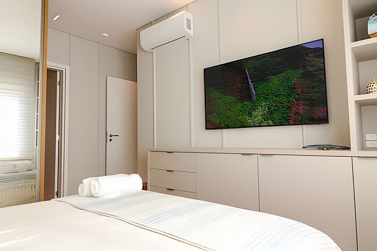 Sunclub | Luxo: Apê Novo e completo ao lado do mar