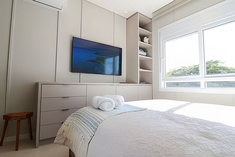 Sunclub | Luxo: Apê Novo e completo ao lado do mar