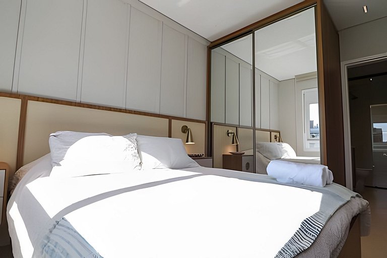 Sunclub | Luxo: Apê Novo e completo ao lado do mar