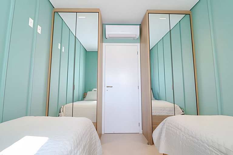 Sunclub | Luxo: Apê Novo e completo ao lado do mar