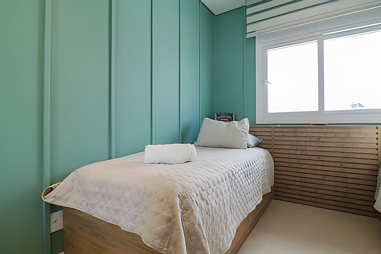 Sunclub | Luxo: Apê Novo e completo ao lado do mar