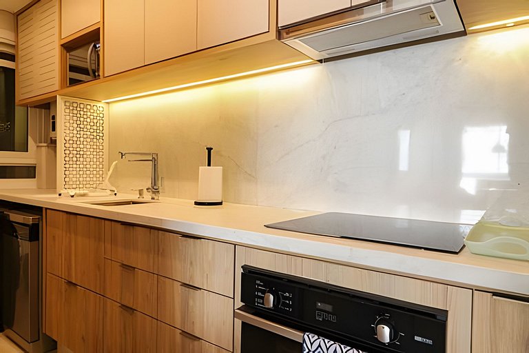 Sunclub | Luxo: Apê Novo e completo ao lado do mar