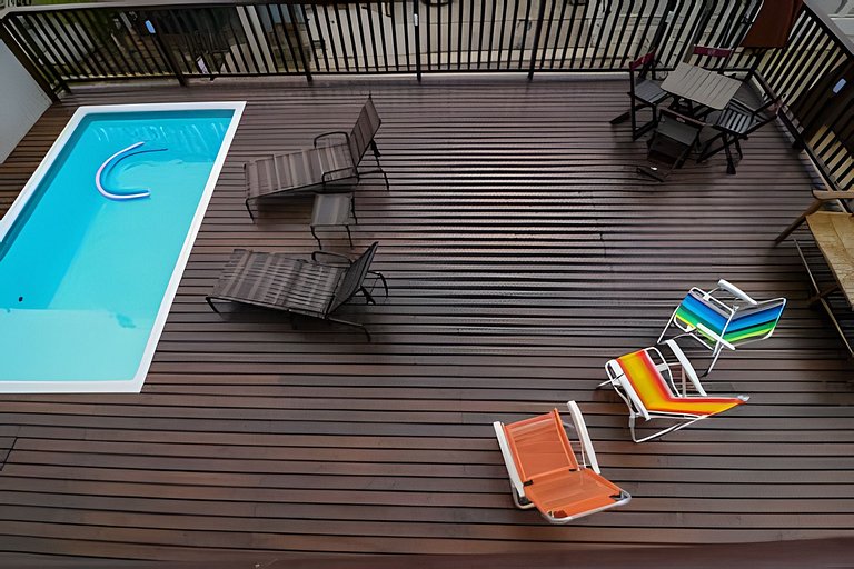 Vista Mar, Montanhas e Pôr do sol com Piscina