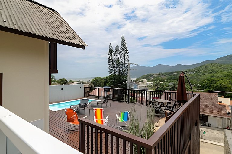 Vista Mar, Montanhas e Pôr do sol com Piscina