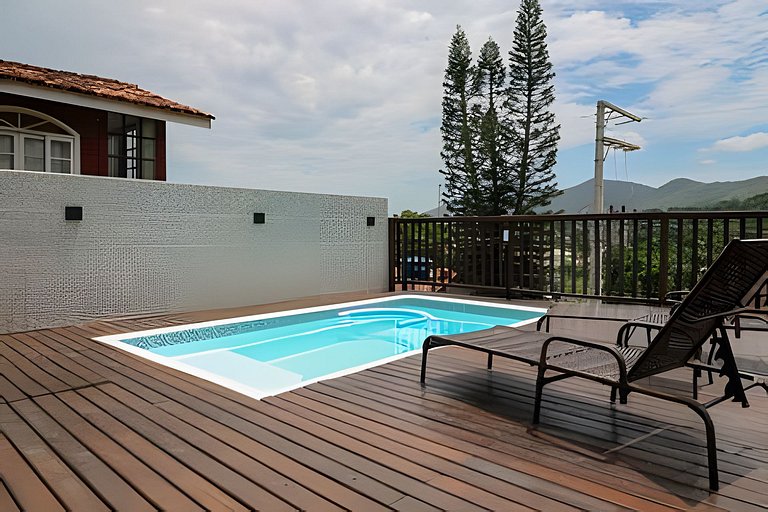 Vista Mar, Montanhas e Pôr do sol com Piscina