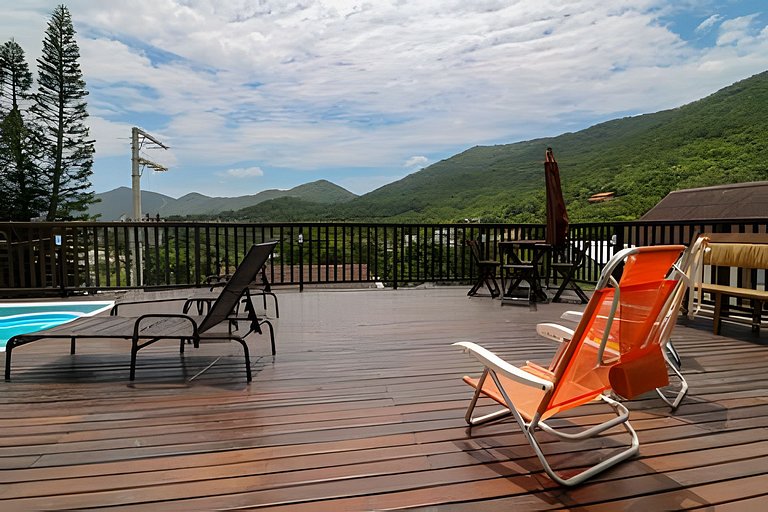 Vista Mar, Montanhas e Pôr do sol com Piscina