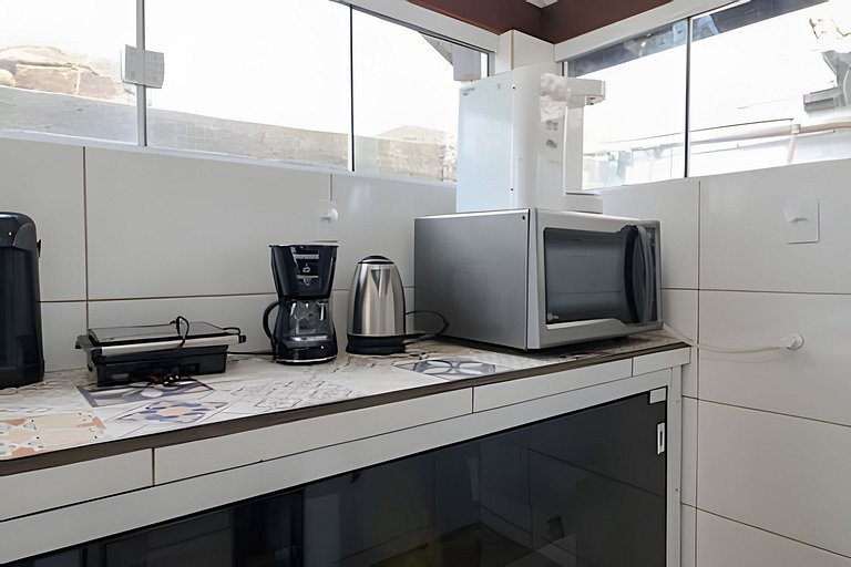 Vista Mar, Montanhas e Pôr do sol com Piscina