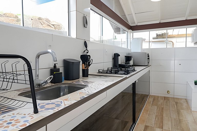 Vista Mar, Montanhas e Pôr do sol com Piscina