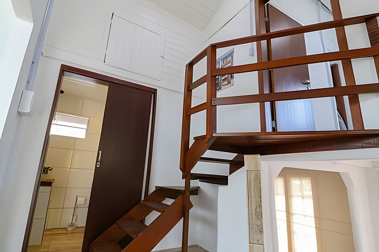 Vista Mar, Montanhas e Pôr do sol com Piscina