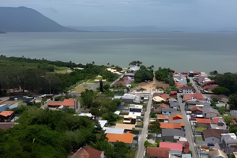 Vista Mar, Montanhas e Pôr do sol com Piscina