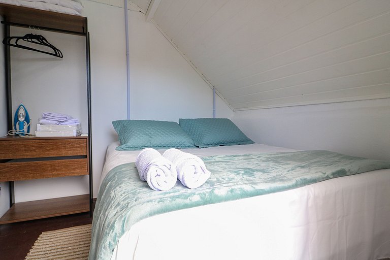 Vista Mar, Montanhas e Pôr do sol com Piscina