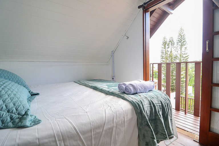 Vista Mar, Montanhas e Pôr do sol com Piscina